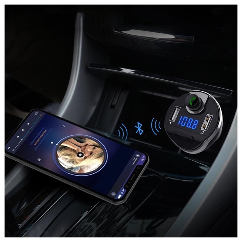 Bluetooth FM transmitter och billaddare