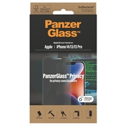 PanzerGlass Classic Fit Privacy iPhone 13/13 Pro/14 Skärmskydd