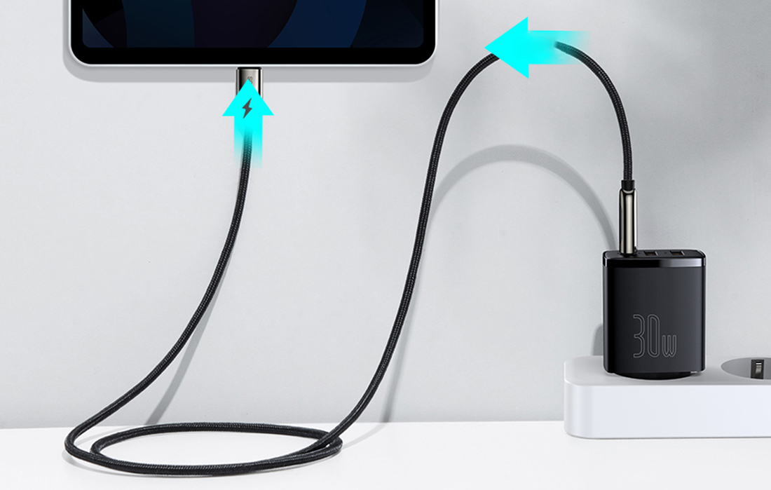 Baseus Compact snabbladdare 30W - USB-C PD, 2xUSB - Svart